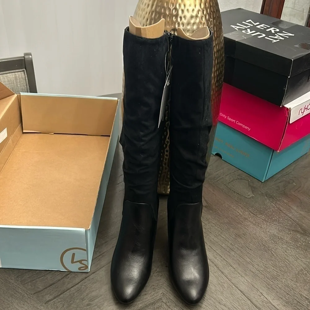 LIFESTRIDE GLORY WOMEN’S TALL FASHION BOOT (WIDE CALF)
